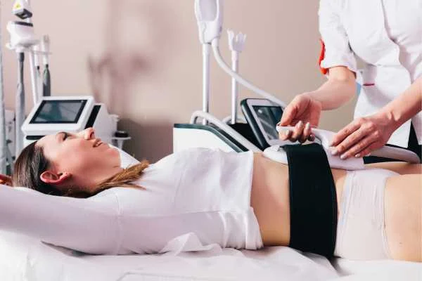 woman having body sculpting to help improve her body image and her mental health Shoreham-by-Sea